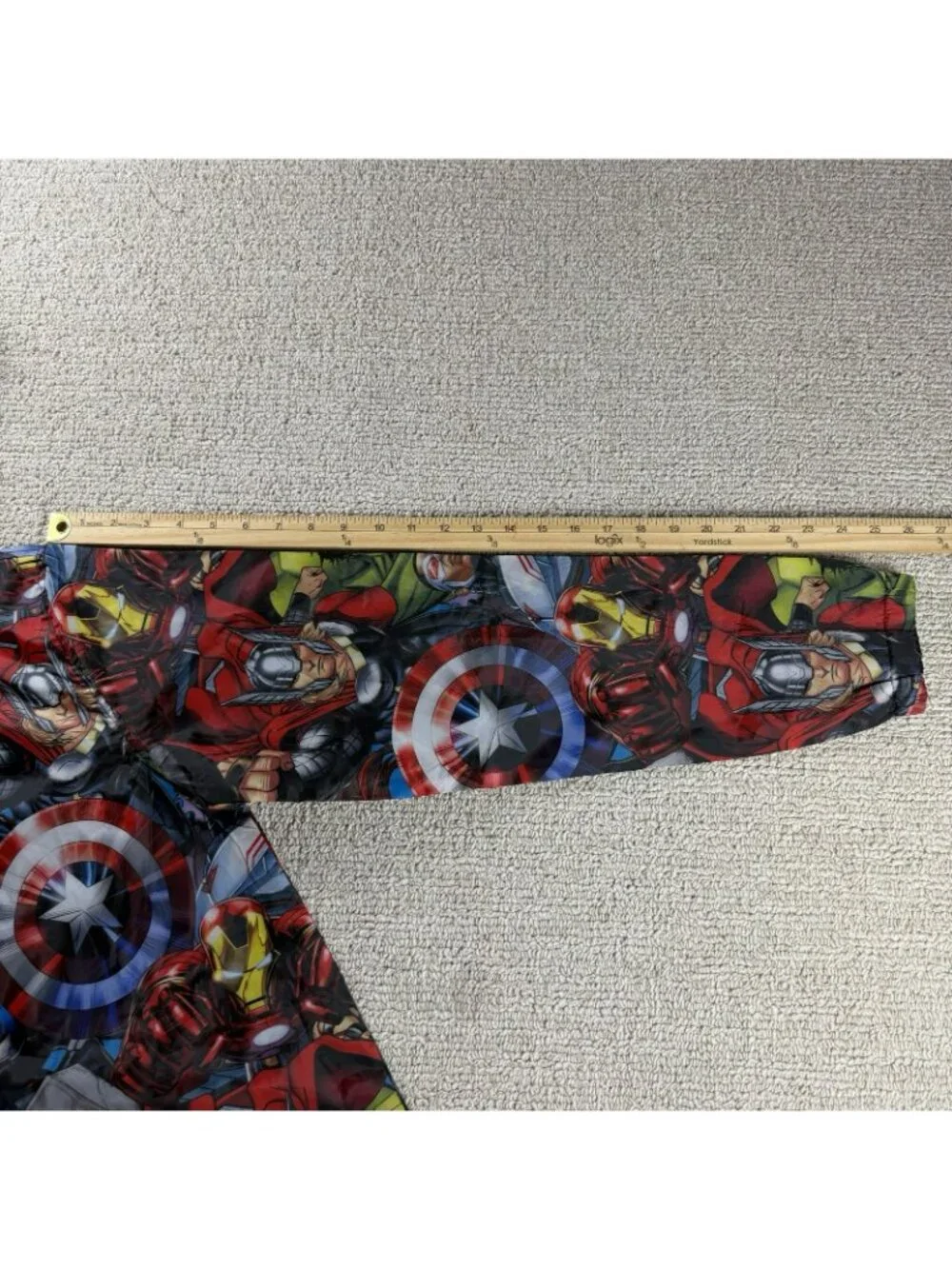 Marvel Avengers All Over Print Windbreaker Jacket Multicolor Men’s Size Medium